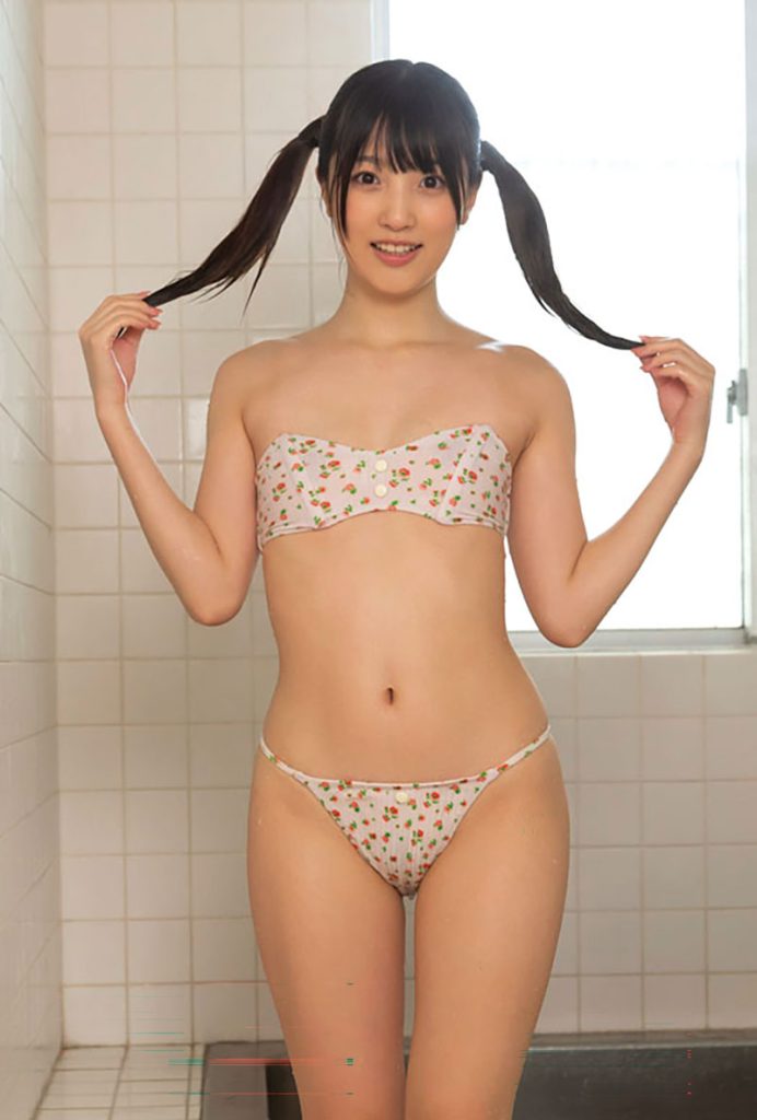 グラビアアイドル七海まろんイメージDVD「Sweet Story」より