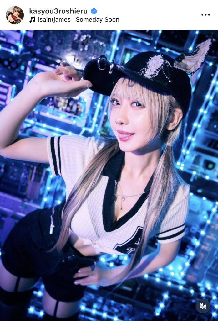 新作写真集「夢の具現化本『Eye of Memory』」収録カット