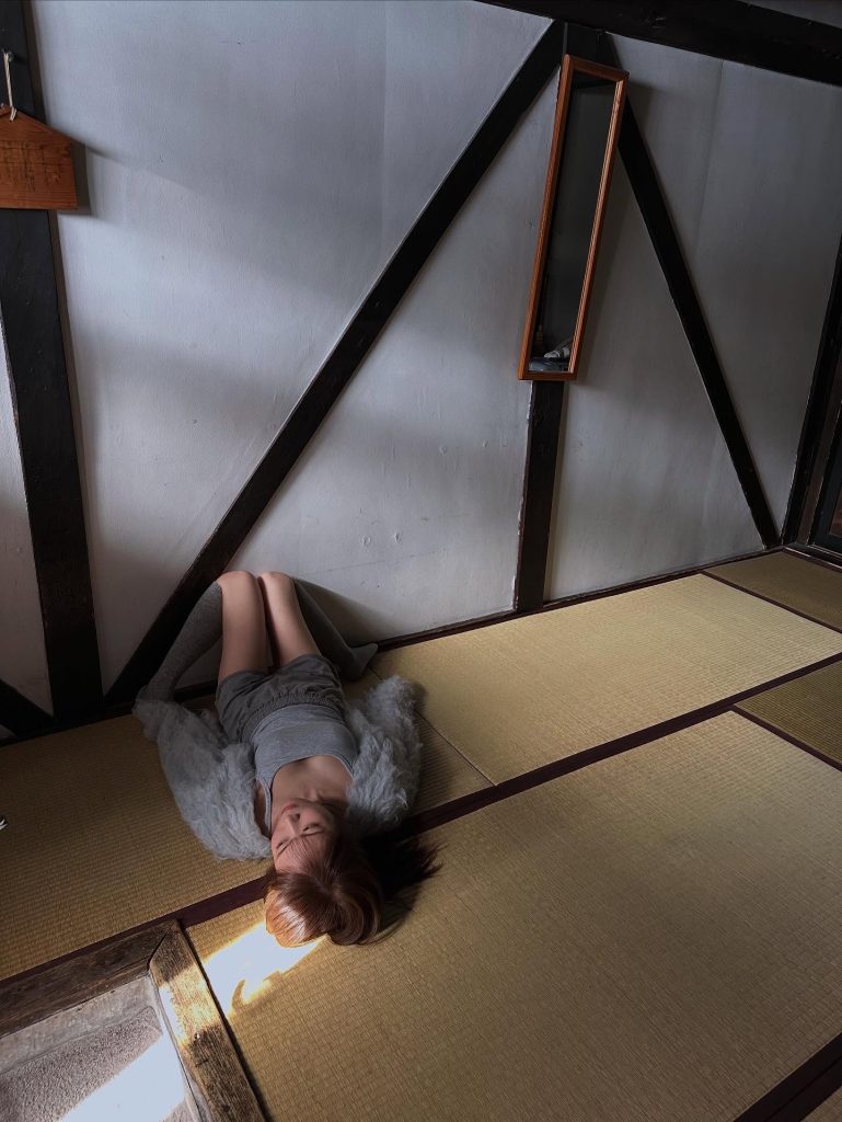 秋元真夏公式インスタグラム(manatsu.akimoto_official)より