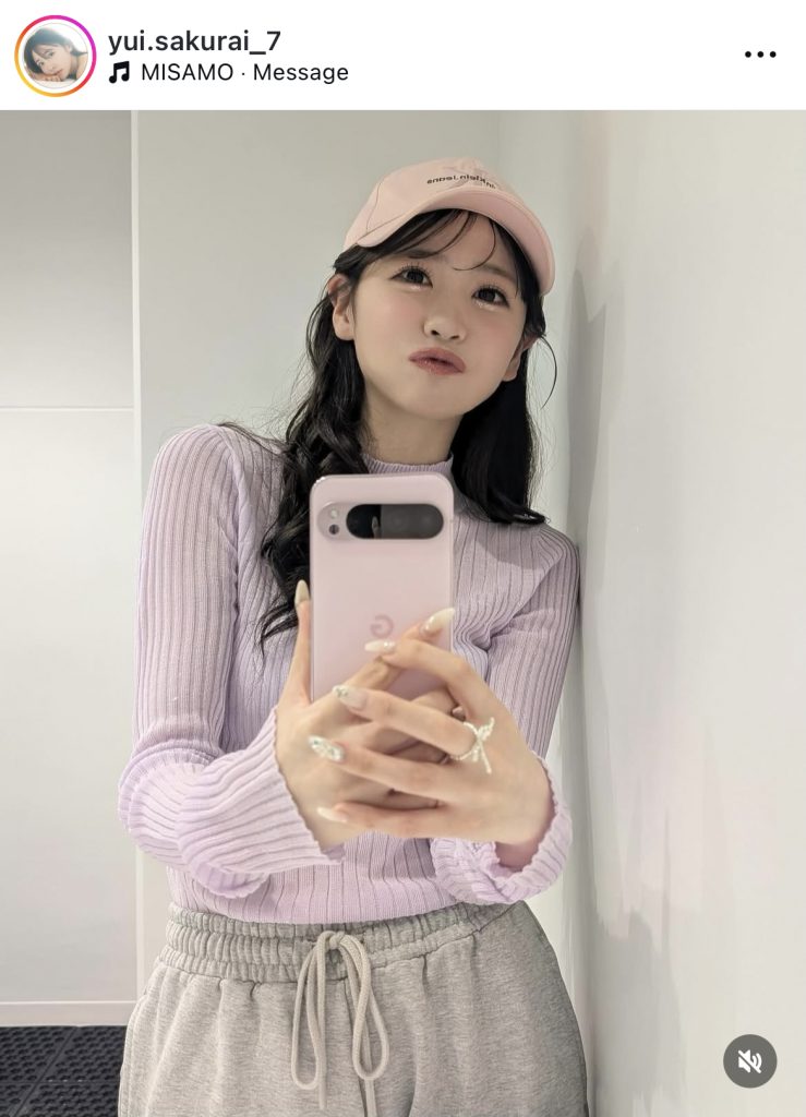 キャップもスウェットも絶対に似合う