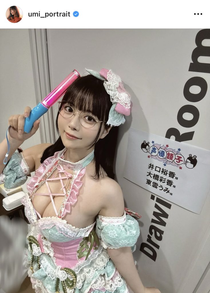 テレビ朝日「声優談子」控室前での1コマ