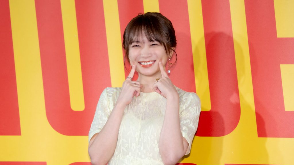 フォトブック『淡淡(あわあわ)』(幻冬舎)発売記念取材会に出席した秋元真夏