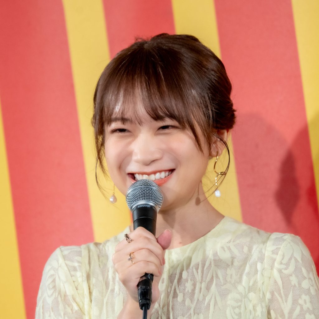 秋元真夏フォトブック『淡淡(あわあわ)』(幻冬舎)発売記念取材会より