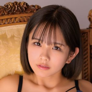 人気アイドルグループのメンバーがコスプレシチュエーションを展開