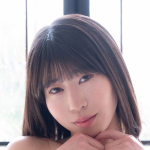 “令和のフィギュアボディー”林未珠、美人なお姉さんが誘惑する最新作