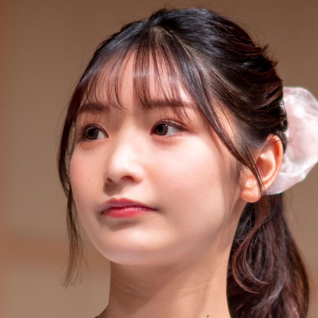 元AKB48のメンバー・藤園麗がSNSに投稿した画像が話題に