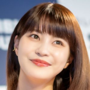 グラビアアイドル岸明日香、クール＆ビューティーな浴衣姿を披露「とても似合ってます」「魅力的！」「美しい」