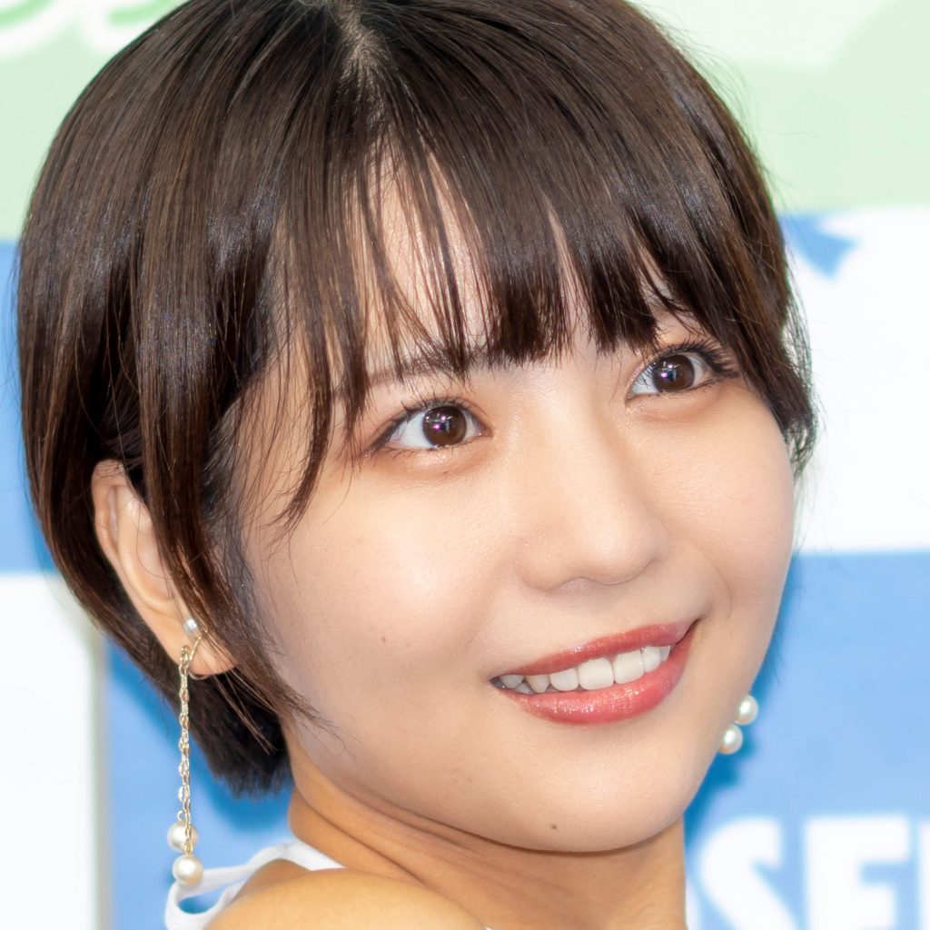 グラビアアイドル佐々木萌香がSNSに投稿した画像が話題に