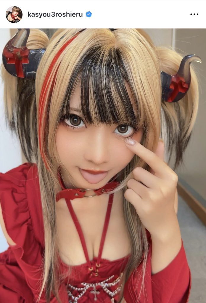 カメラ目線での「あっかんべー」がたまらなくカワイイ！