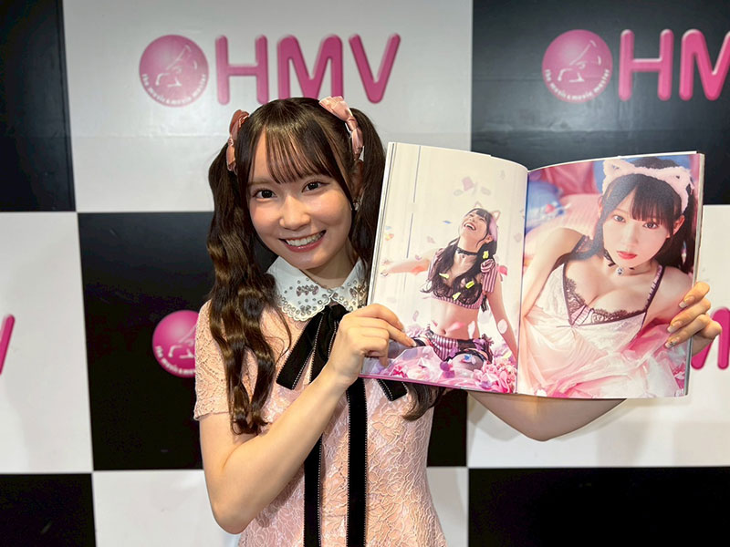 1st写真集『杏仁豆腐』(秋田書店)発売記念取材会に出席したSKE48・大村杏