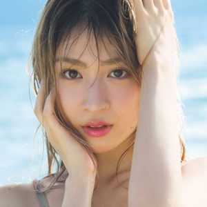 『仮面ライダーガヴ』ヒロインが人生初の水着グラビア