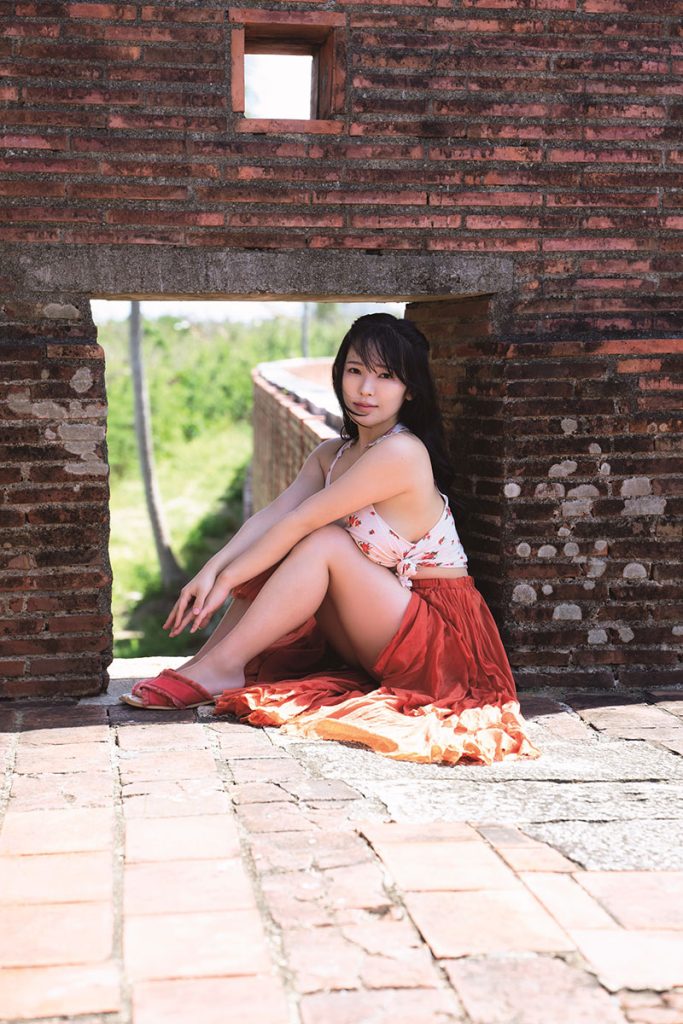 『天木じゅん写真集　あまぽち』より