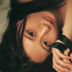 元SKE48古畑奈和2nd写真集よりフェティッシュな世界観を想起させるブラックランジェリーカット解禁