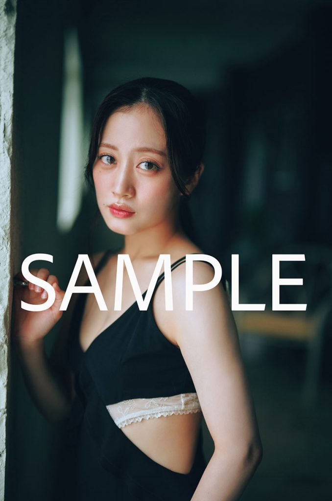 『川上千尋 ファースト写真集 永遠未遂』(徳間書店)楽天ブックス限定予約特典(※特典の生写真は在庫がなくなり次第終了)