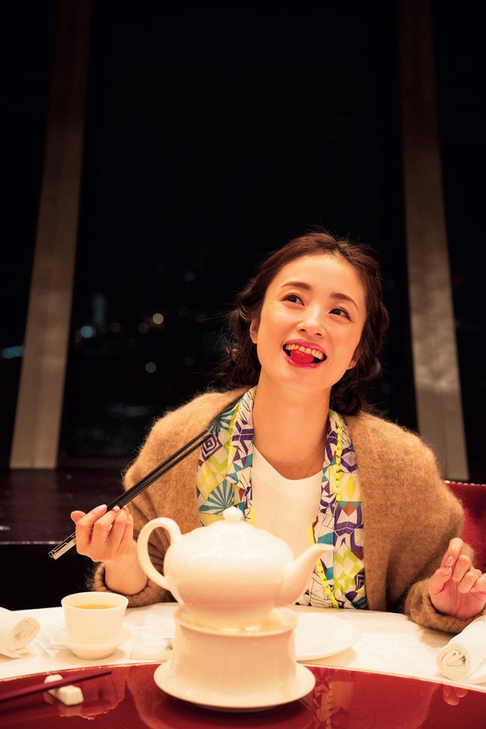 上戸彩写真集『Midday Reverie(ミッドデイ・リヴァリー)』デジタル限定特別版より