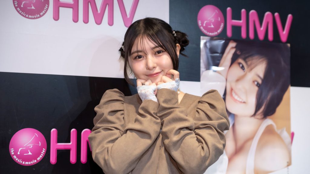 頓知気さきなフォトスタイルブック『また明日！』(光文社)発売記念取材会より