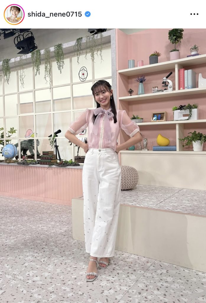 秋仕様の衣装で収録に臨む