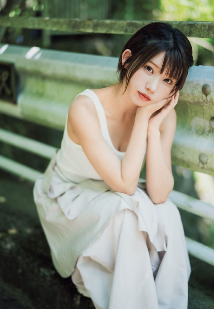 『週刊少年マガジン40号』に登場しているえなこ