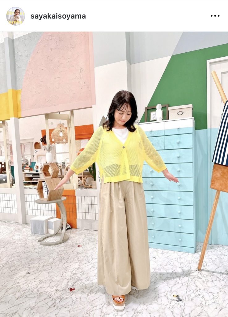 NHK総合「あさイチ」での衣装姿を公開