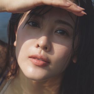 『仮面ライダーW』ヒロインが4年ぶりのグラビアを披露