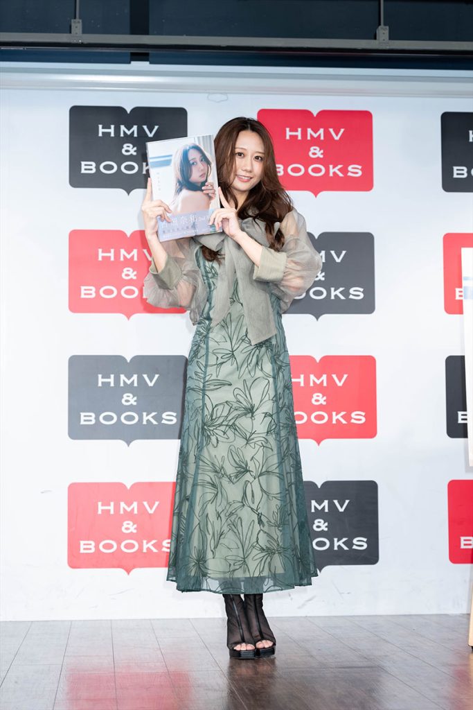 「古畑奈和 2nd写真集 知らない私」発売記念取材会より