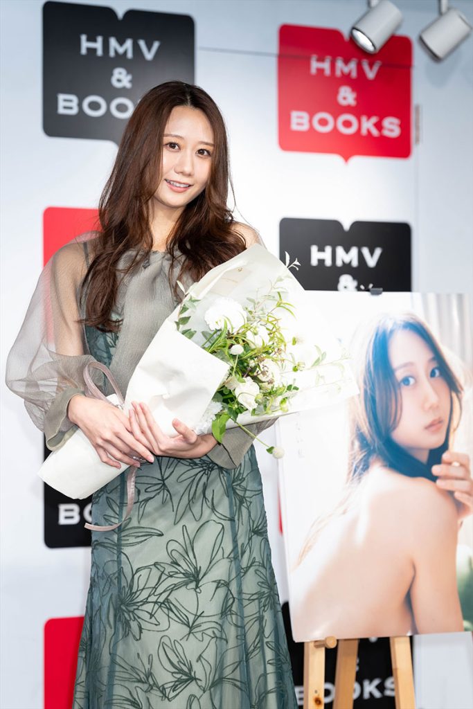 「古畑奈和 2nd写真集 知らない私」発売記念取材会より