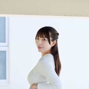 “令和のデカ尻クイーン”柚乃りか、バズりボディーに『肉感接写』