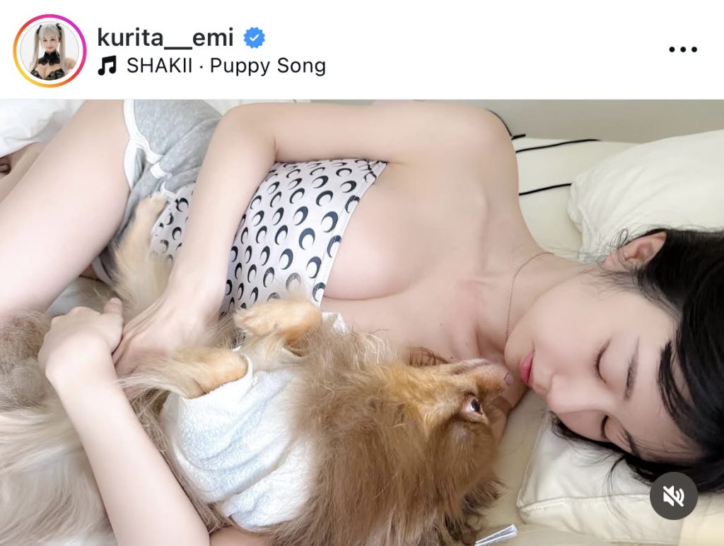 「My angel」という愛犬とのツーショット