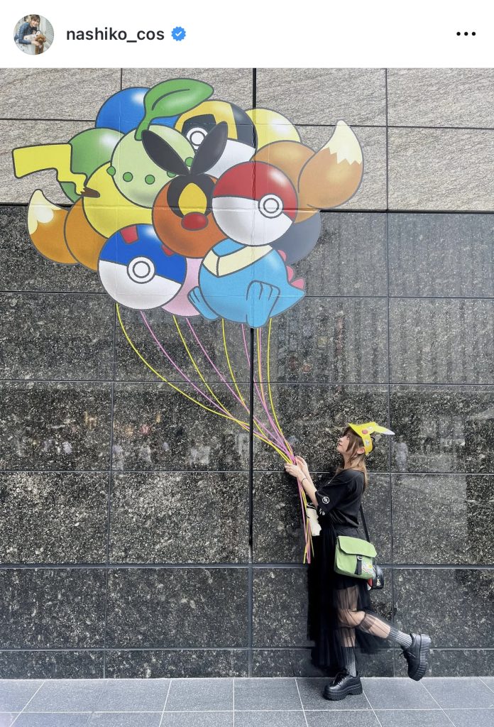 風船になったポケモンたちを持ってご機嫌