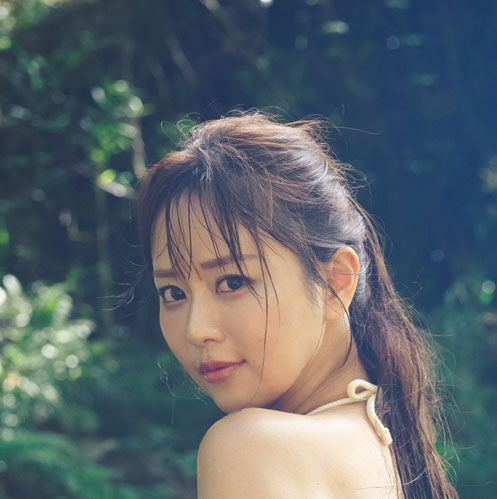 グラビア界を席巻中…井口裕香『週プレ』表紙＆巻頭を飾る｜DOLCE WEB