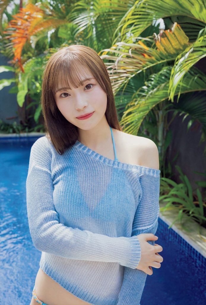 『川越紗彩1st写真集 なんとかなるなる』より