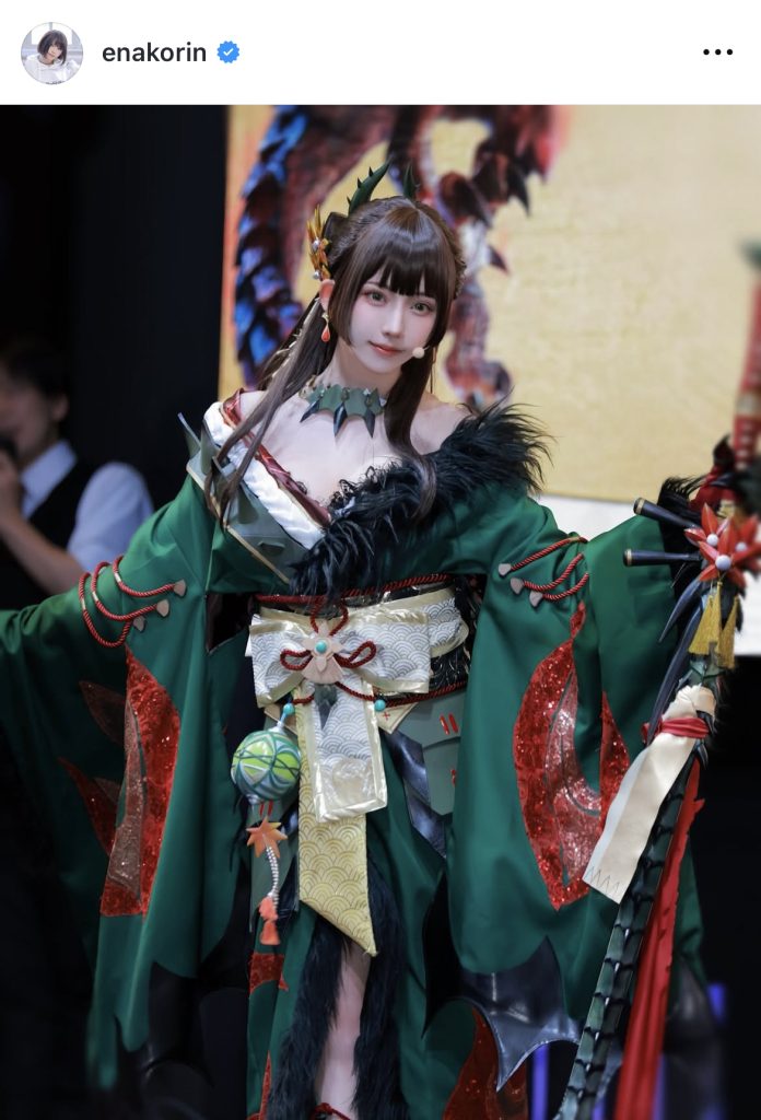 クールな和装からのぞくおみ足がステキ過ぎる