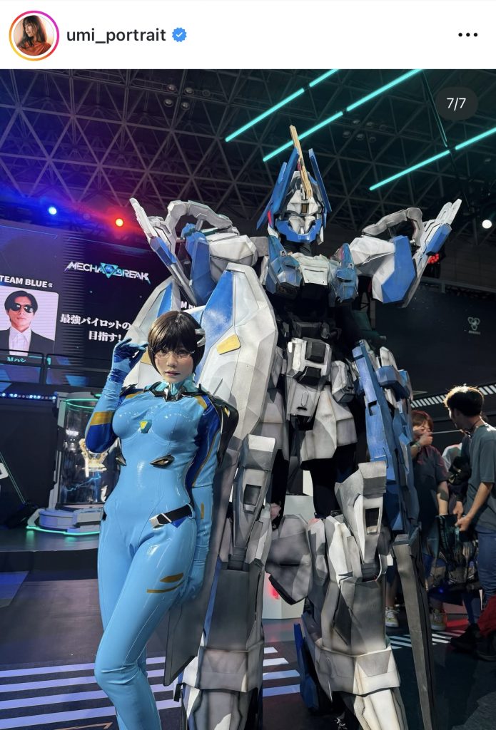 パイロットスーツ姿で記念撮影