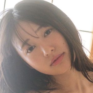 “全鳥取県民の妹”白濱美兎、キャンプ場を舞台に魅せる10代最後のグラビア