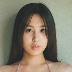 フェリス女学院大学に通う現役女子大生、清楚と刺激のギャップスタイルで魅せる