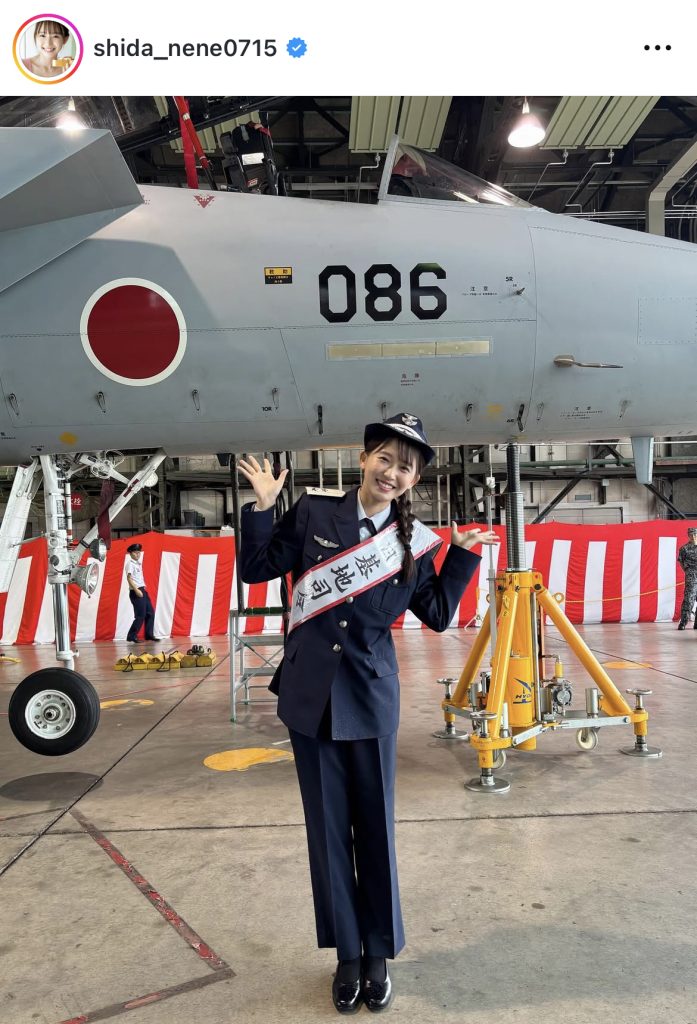 制服に着替えてパシャリ