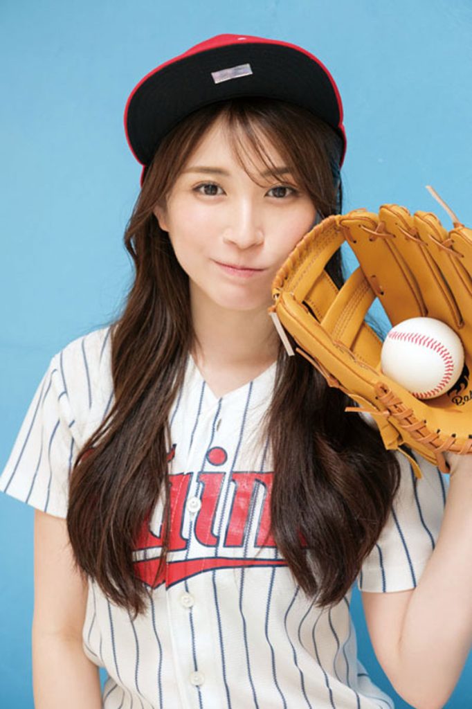 グラビアアイドル髙村梨々花イメージDVD「Hatsu Hana」より