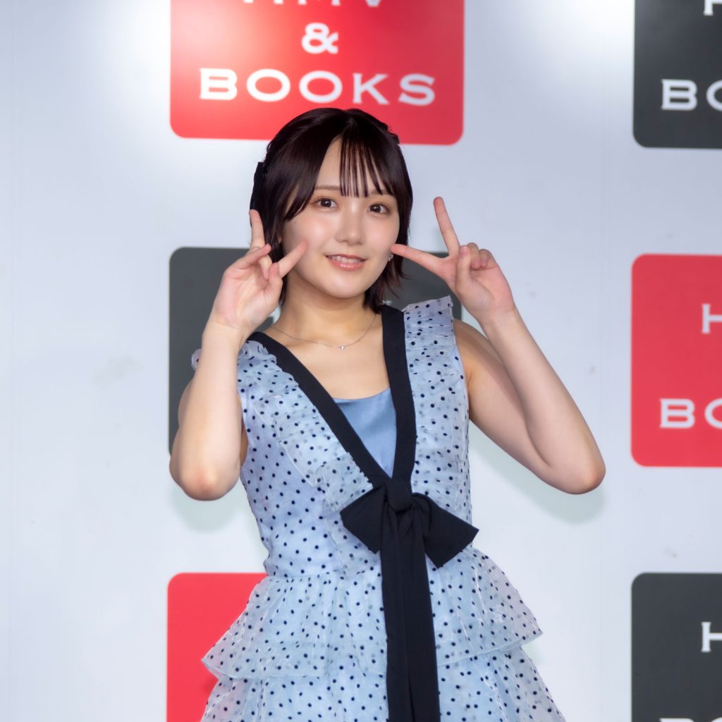 AKB48・田口愛佳が1st写真集『好きと言えたら』発売記念取材会に出席