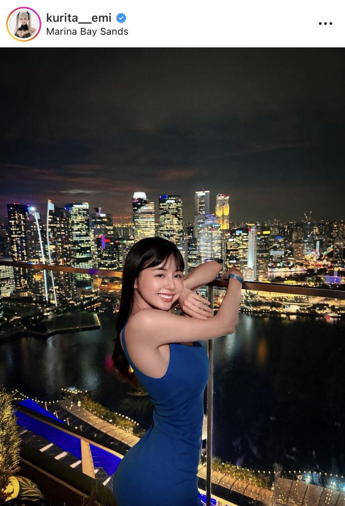 大人っぽいドレス姿