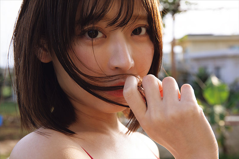 『小日向結衣サード写真集 スーパーエロチカXXX』(徳間書店)