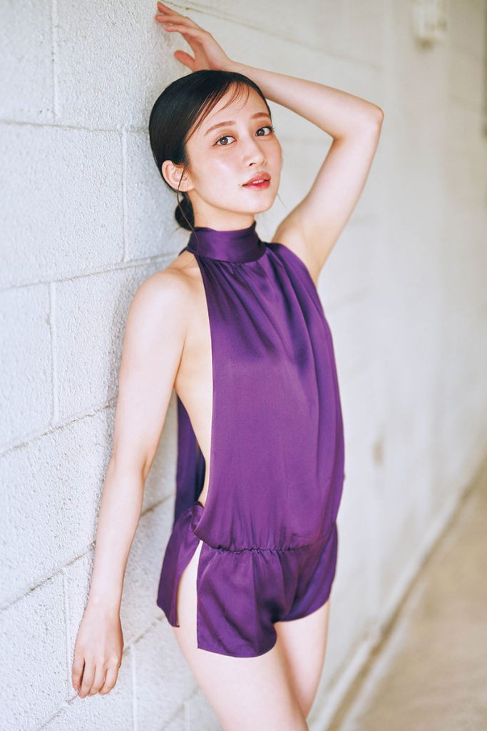 『川上千尋 ファースト写真集 永遠未遂』(徳間書店)／撮影：岡本武志