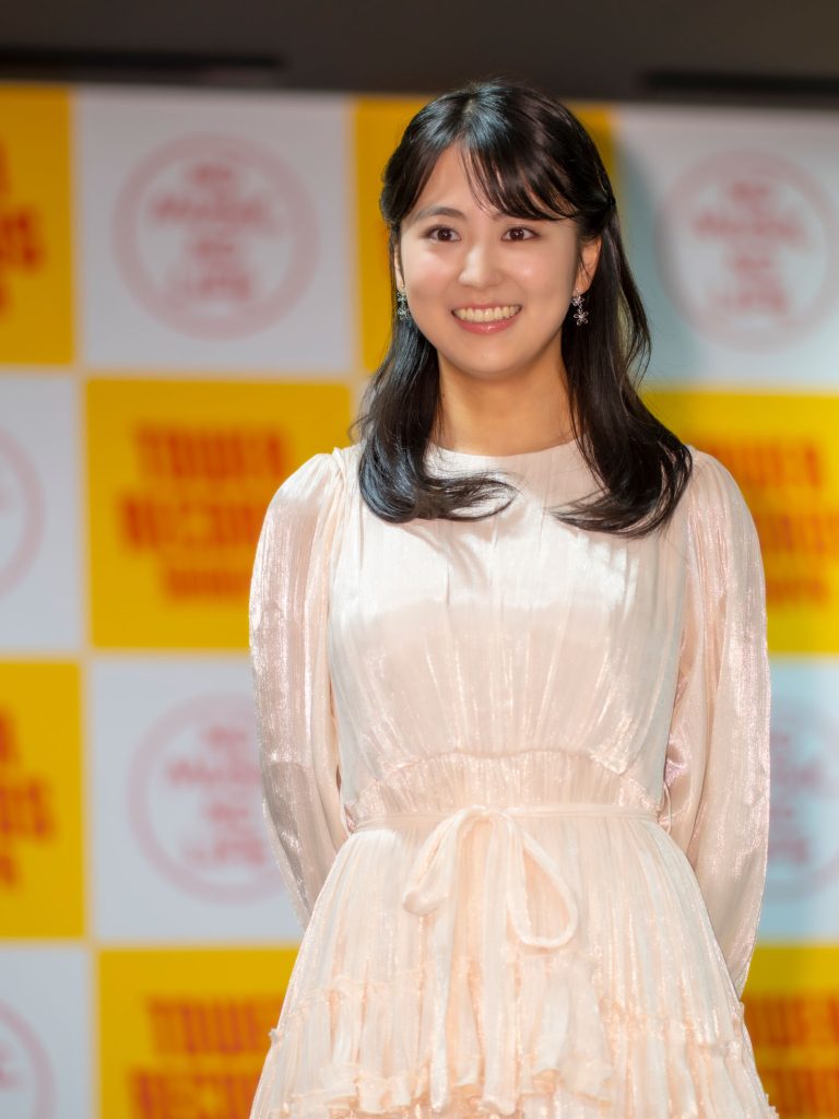 福井梨莉華が1st写真集『あいの道しるべ』発売記念取材会に出席