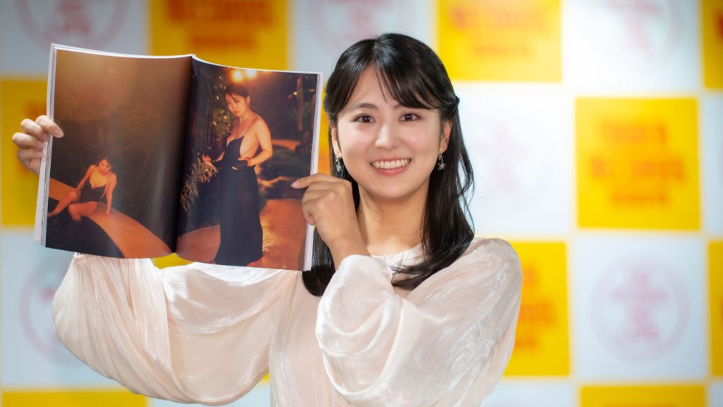 福井梨莉華が1st写真集『あいの道しるべ』発売記念取材会に出席