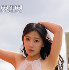 「ミスジェニック2025」期待の新人グラドル、“バグった距離感”で魅せる最新作