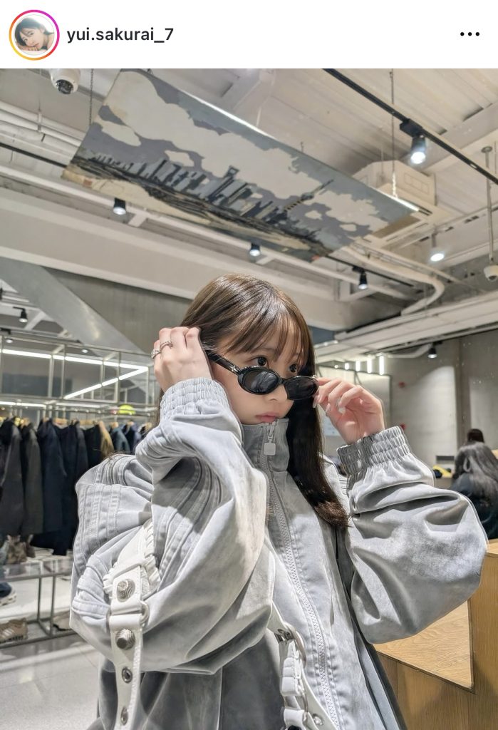 サングラスを試してみる