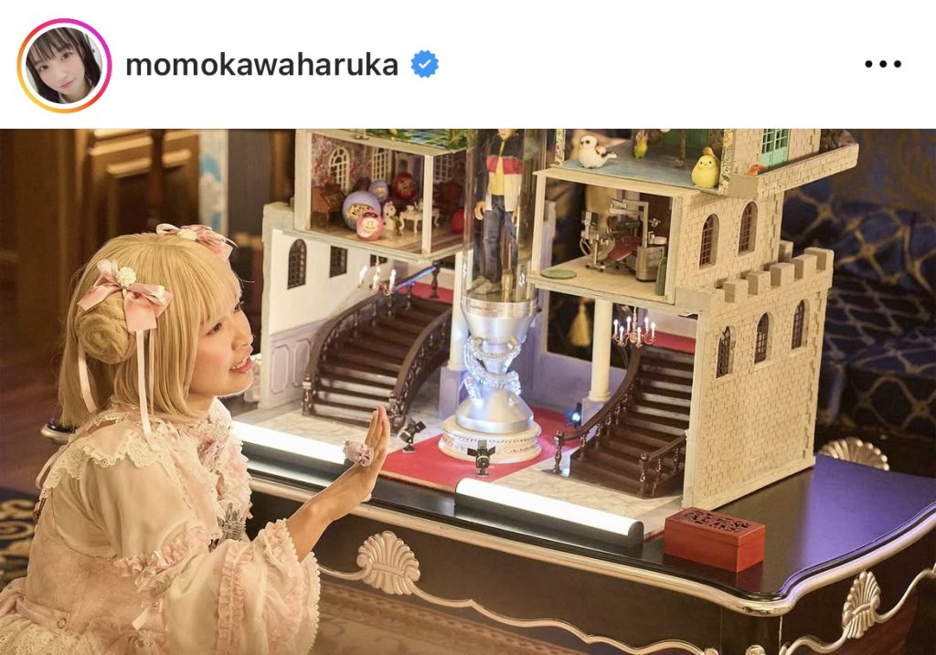 「ウルトラマンオメガ」の衣装姿を公開