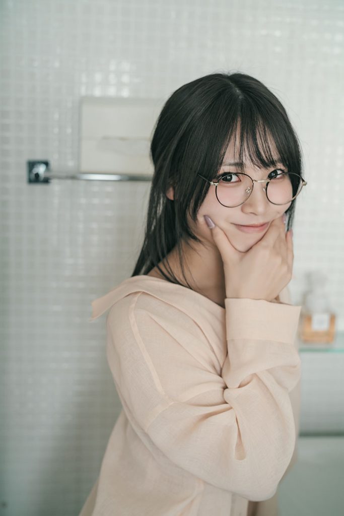 SKE48・入内嶋涼1st写真集『さやけき光』(白夜書房)より封入ポストカード5