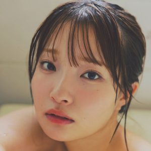 アイドル界随一のスタイル！人気アイドルグループのメンバー、“同棲生活”のグラビアショット