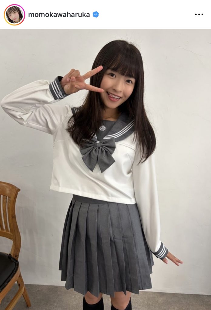“ももはる”こと百川晴香がセーラー服姿を披露