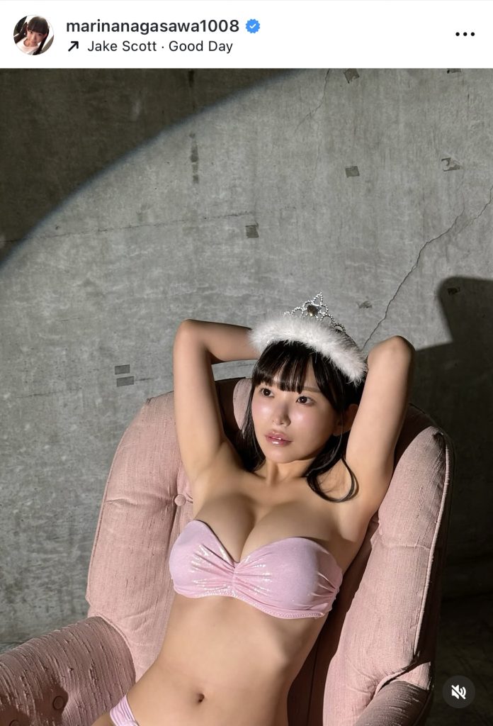 色っぽいポーズで魅了する長澤茉里奈